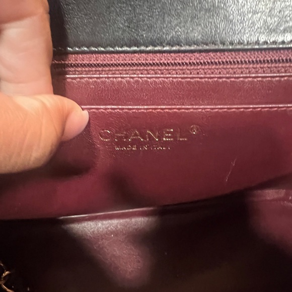 Chanel Lambskin Quilted Maxi Single Flap - Picture 5 of 17